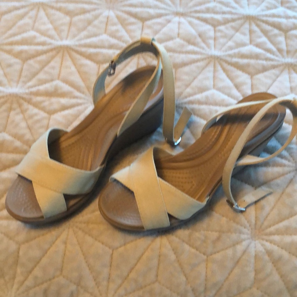 Croc wedge sandals